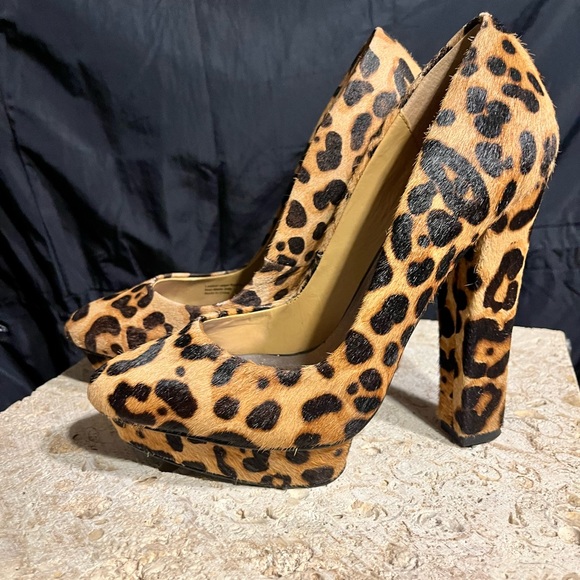 MALOOF LEOPARD PUMP - Picture 1 of 2
